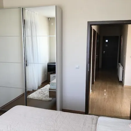 Semesterbostad Modern Mediterran Apartman
