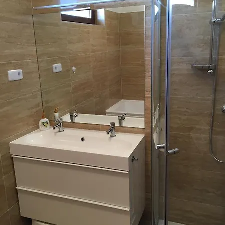 Semesterbostad Modern Mediterran Apartman